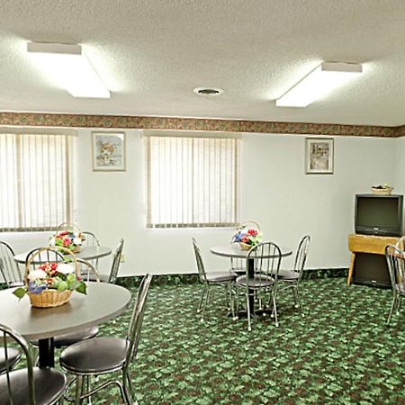 Americas Best Value Inn West Frankfort Exterior foto