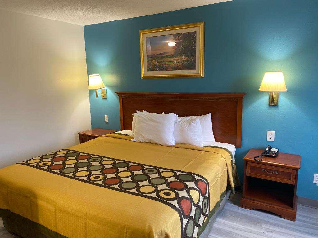 Americas Best Value Inn West Frankfort Quarto foto