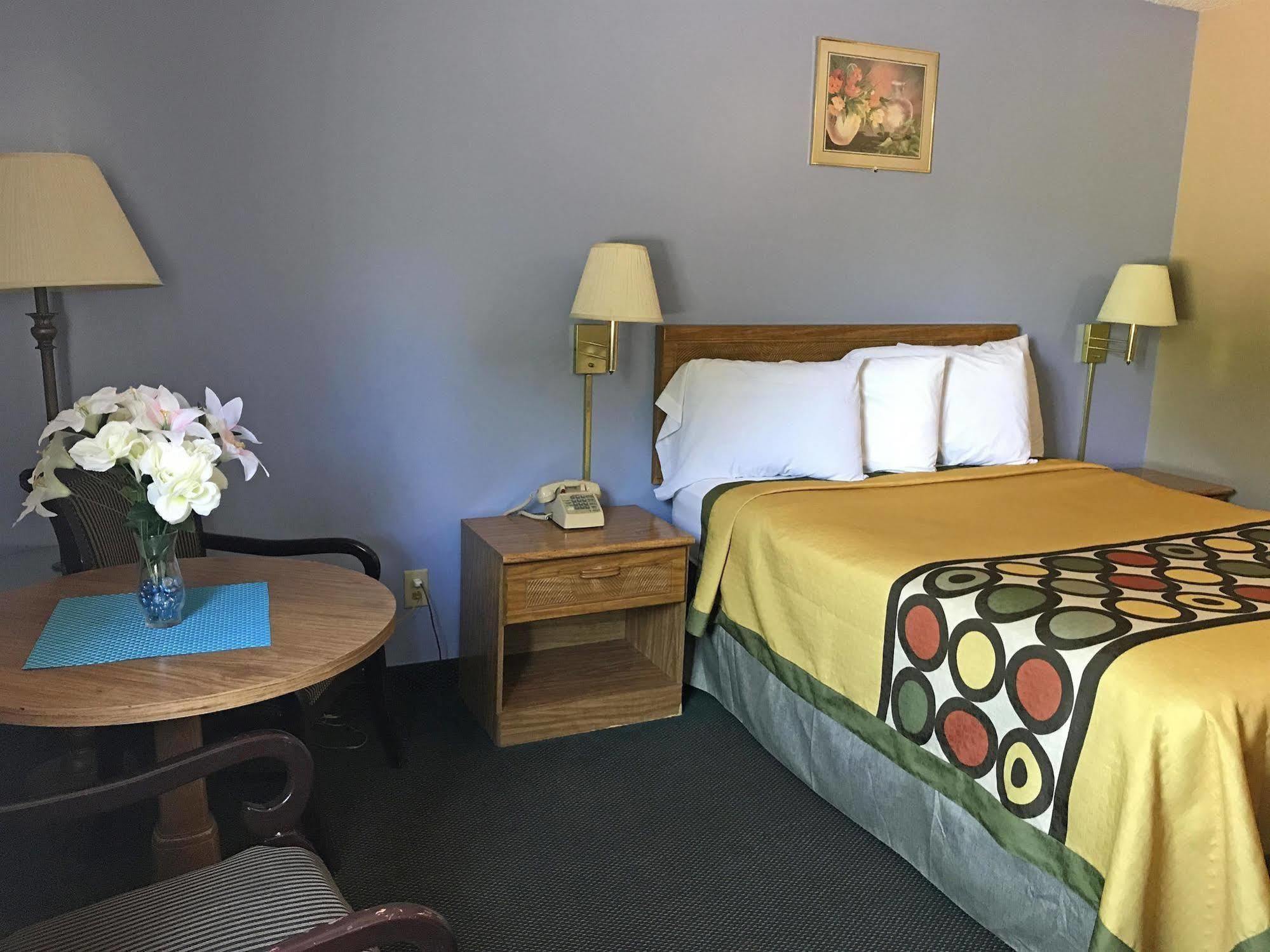 Americas Best Value Inn West Frankfort Exterior foto
