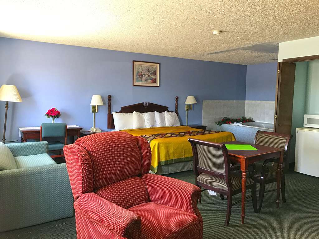 Americas Best Value Inn West Frankfort Quarto foto